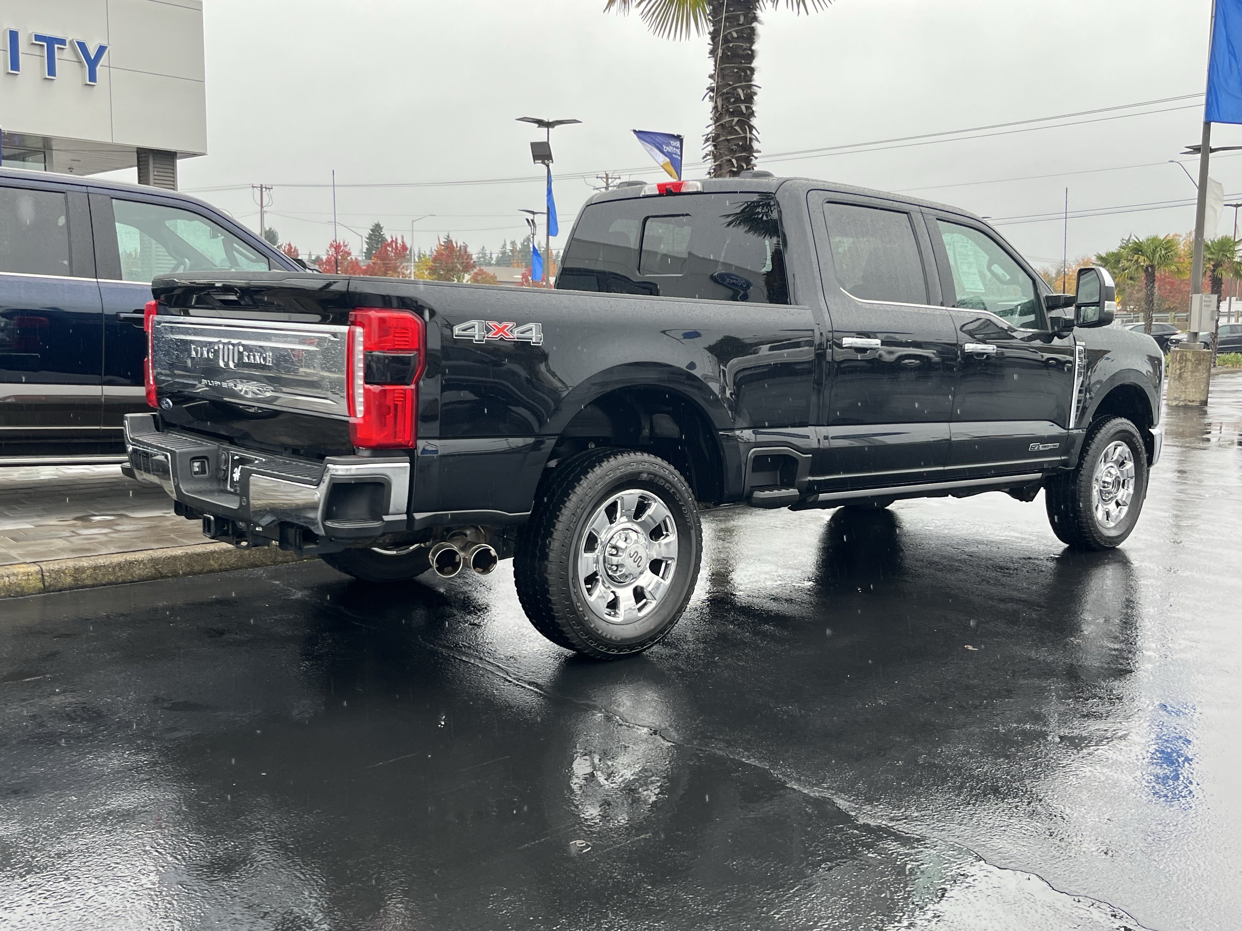 Certified 2024 Ford F350 King Ranch AWD/4WD image 3