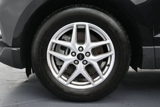Certified 2024 Ford Edge SEL AWD/4WD image 9