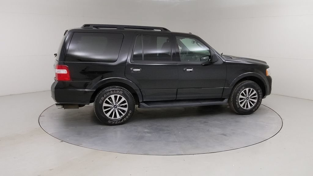 Certified 2017 Ford Expedition XLT w/ Equipment Group 202A AWD/4WD image 12