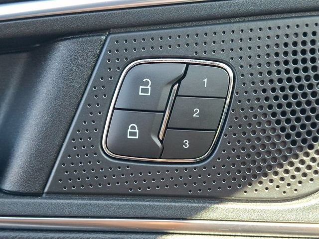 Certified 2022 Ford Edge ST w/ Equipment Group 401A AWD/4WD image 25