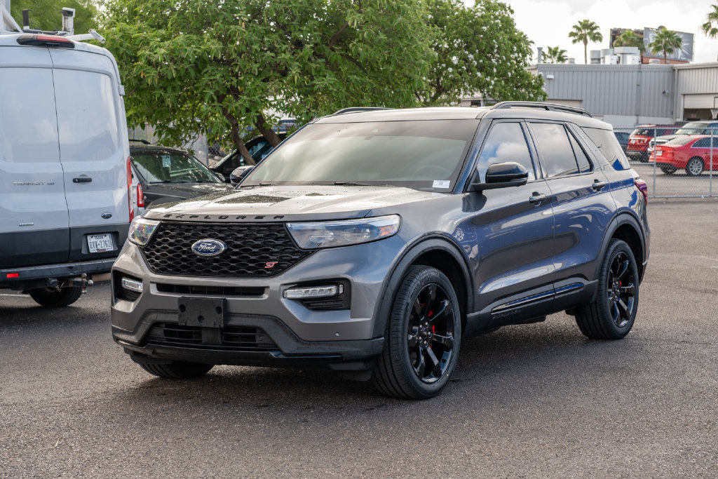Certified 2023 Ford Explorer ST w/ Equipment Group 401A AWD/4WD image 3