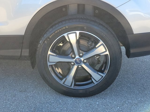 Certified 2018 Ford Escape SEL w/ Ford Safe & Smart Package image 8