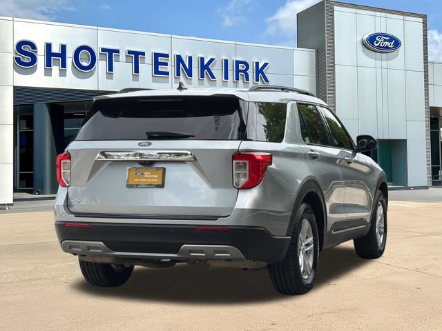 Certified 2022 Ford Explorer XLT w/ Equipment Group 202A RWD image 7