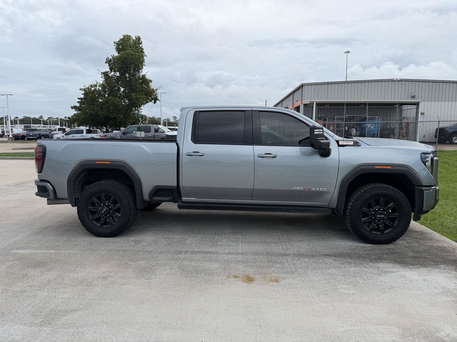 Used 2024 GMC Sierra 2500 AT4 w/ AT4 Premium Plus Package AWD/4WD image 15