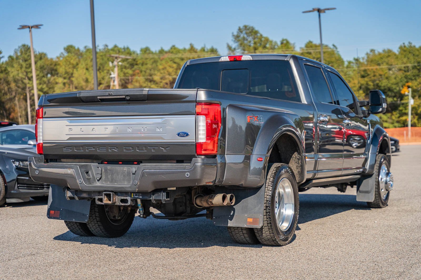 Certified 2019 Ford F450 Platinum w/ Platinum Ultimate Package image 5