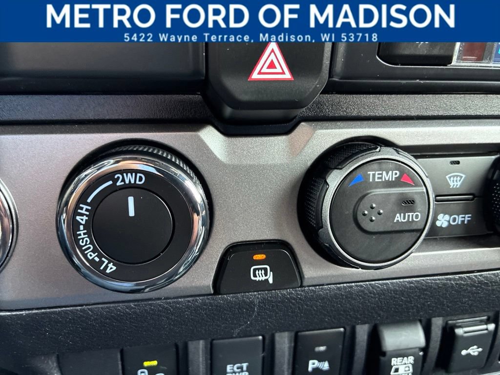 Used 2021 Toyota Tacoma Limited AWD/4WD image 26
