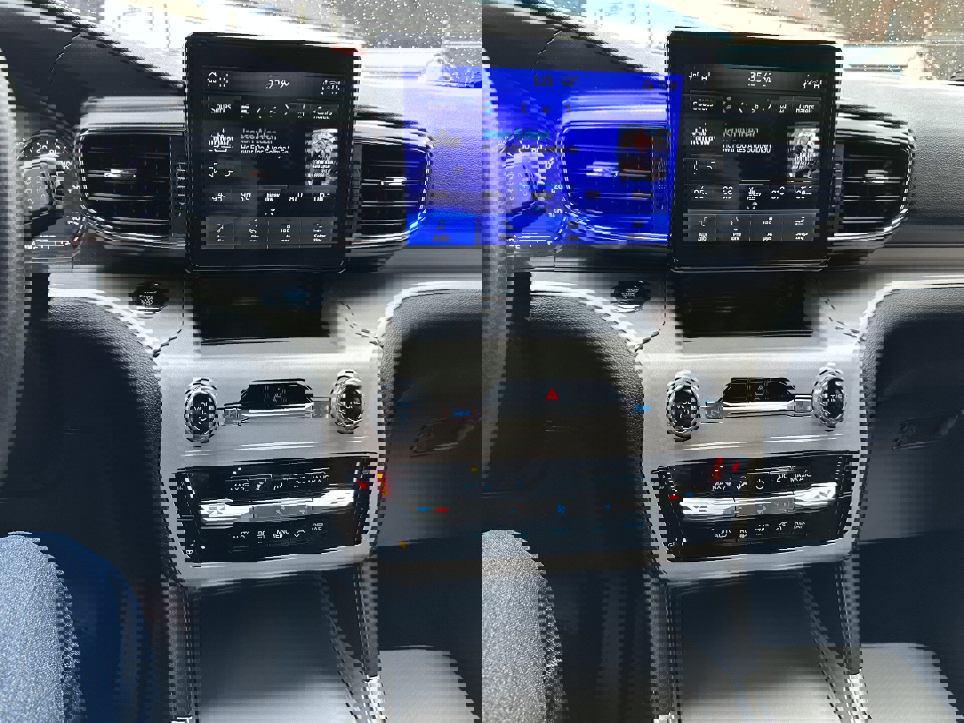 Certified 2023 Ford Explorer XLT w/ Equipment Group 202A image 12