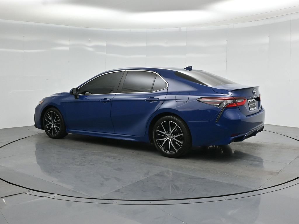 Used 2023 Toyota Camry SE w/ Cold Weather Package AWD/4WD image 7