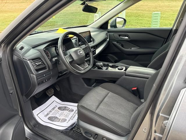 Used 2025 Nissan Rogue SV AWD/4WD image 15
