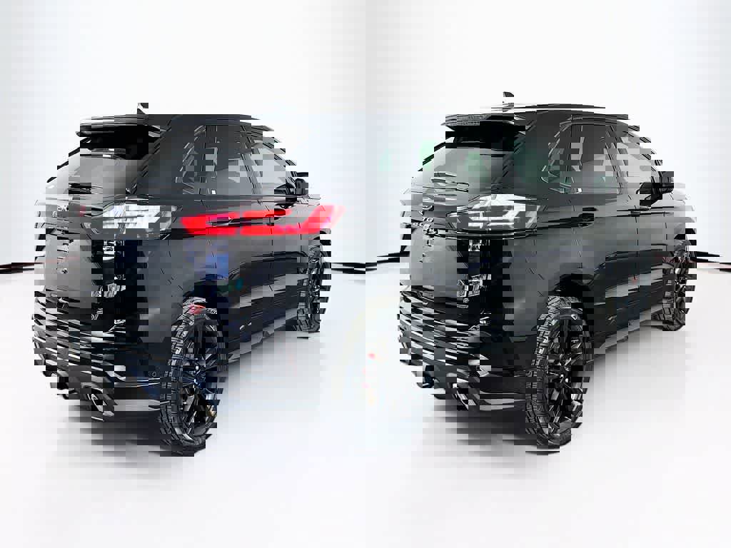 Certified 2021 Ford Edge ST w/ Equipment Group 401A image 24