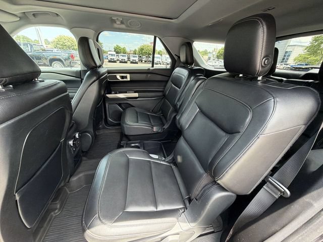 Certified 2020 Ford Explorer XLT w/ Equipment Group 202A AWD/4WD image 27
