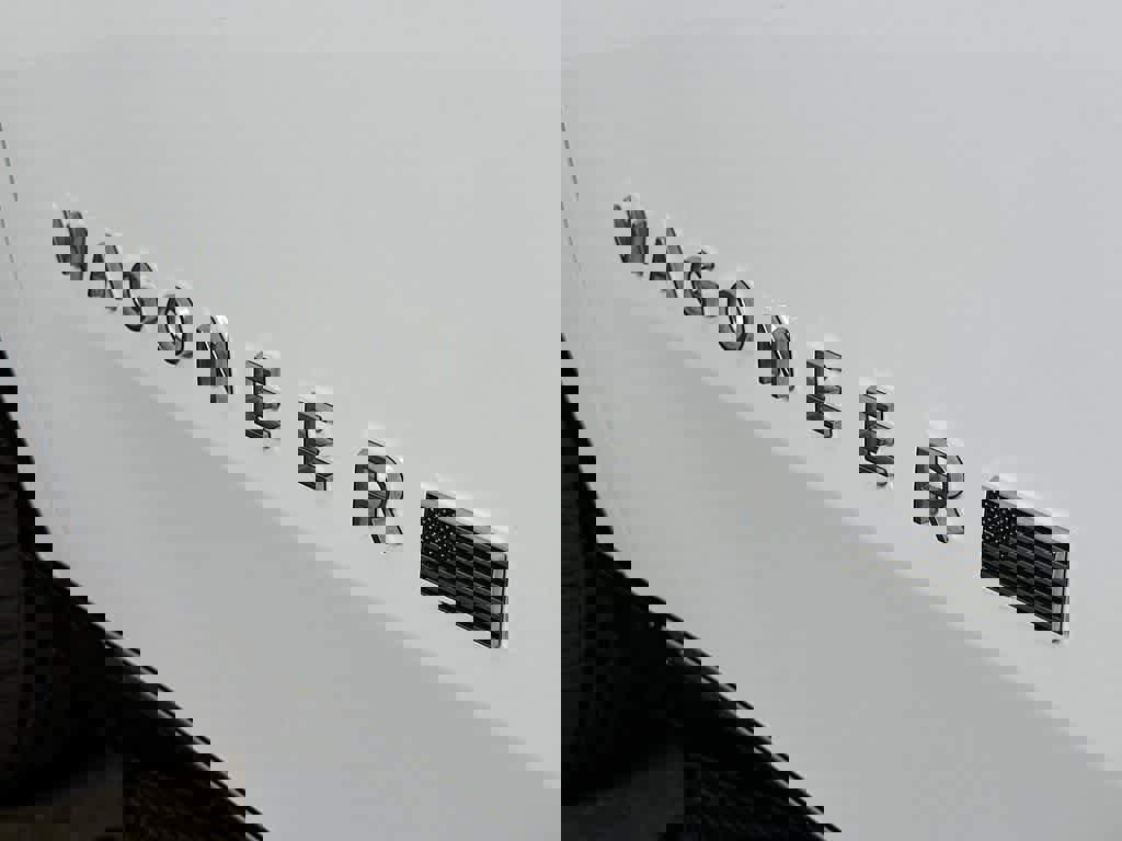 Used 2023 Jeep Wagoneer Series III w/ Preferred Equipment Group image 7