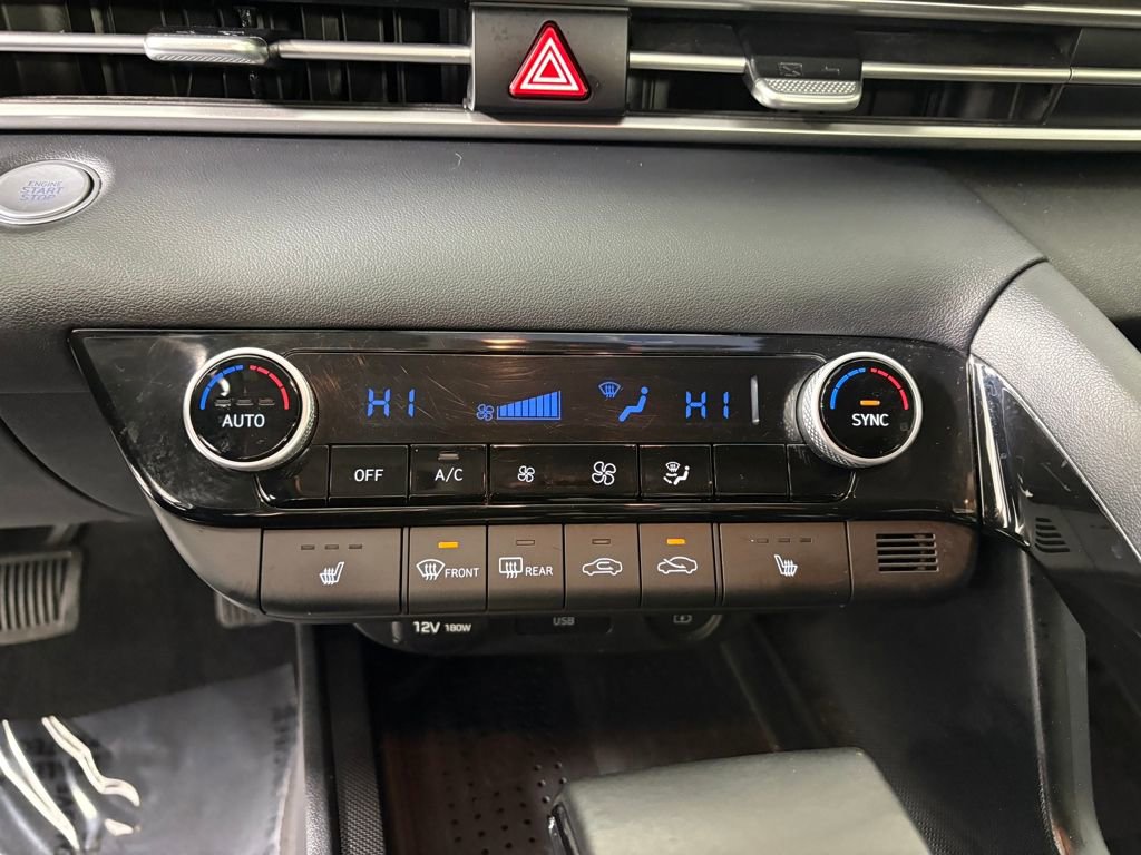 Used 2022 Hyundai Elantra SEL w/ Convenience Package image 18