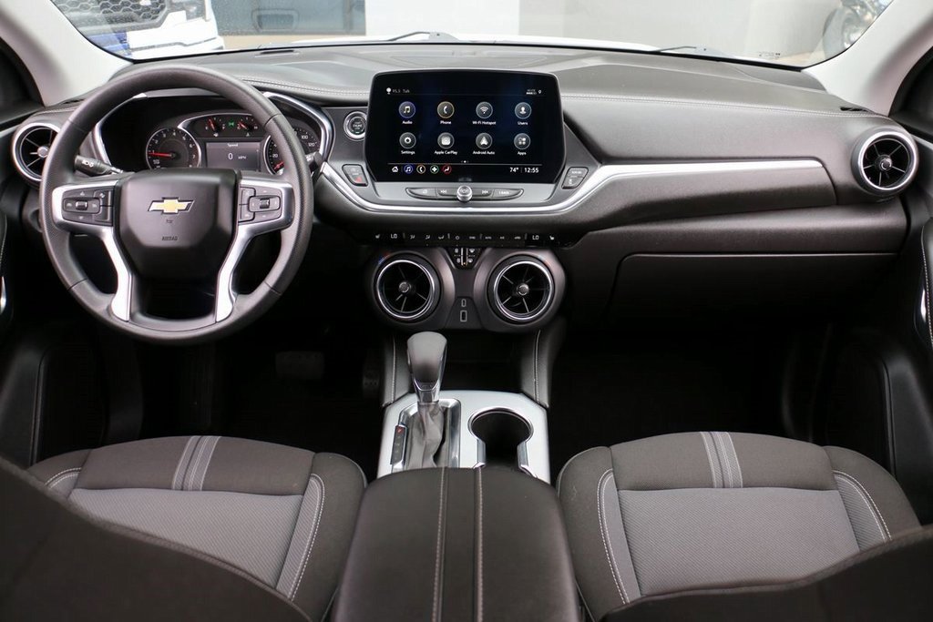 Used 2025 Chevrolet Blazer LT image 26