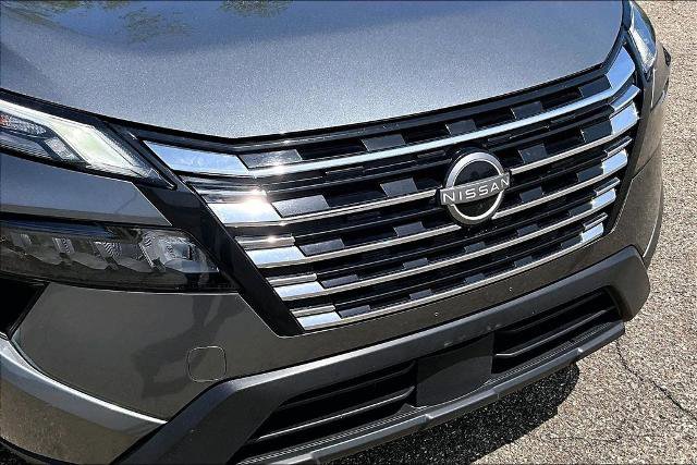 Used 2024 Nissan Rogue S AWD/4WD image 27