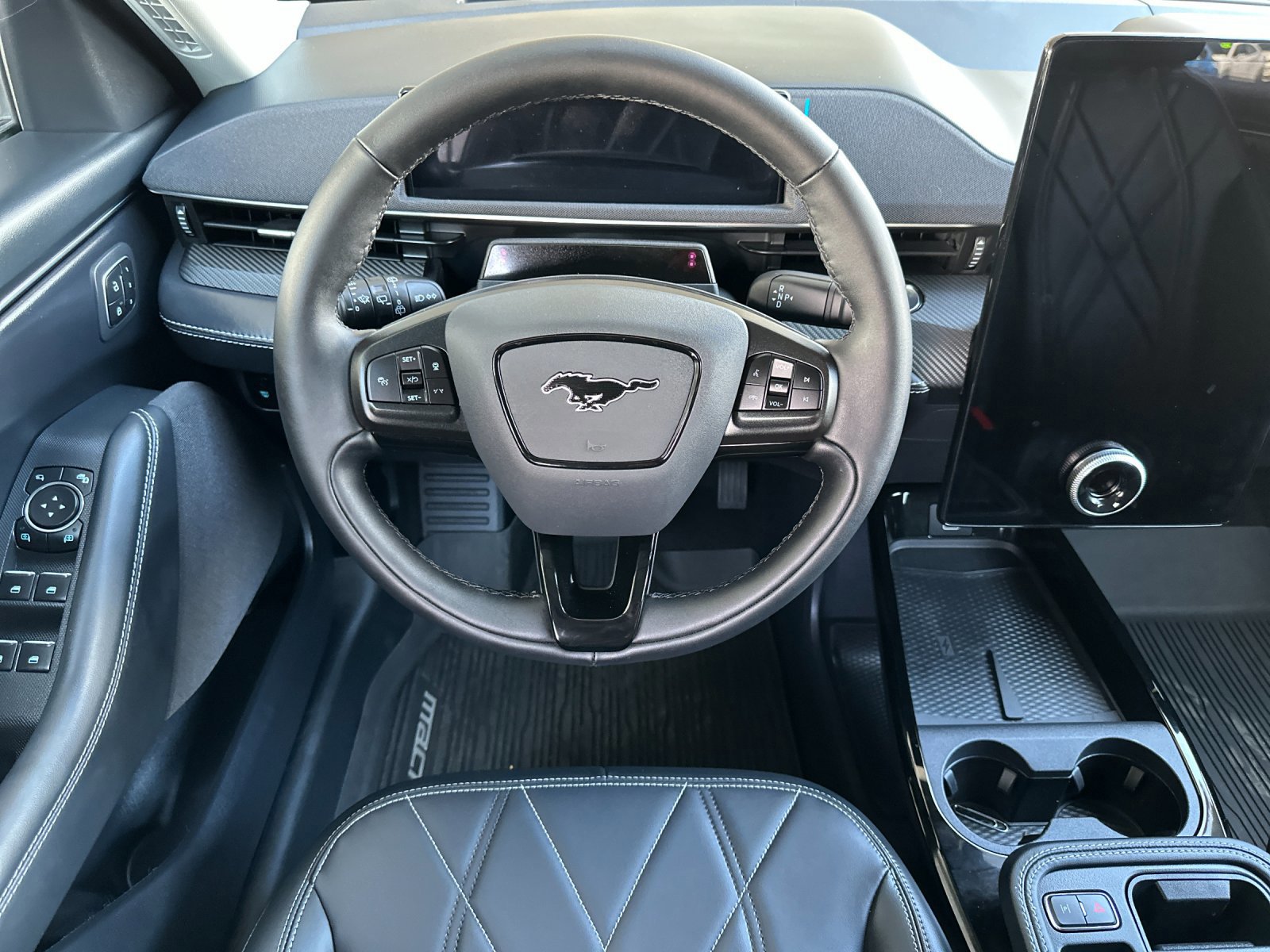 Certified 2025 Ford Mustang Mach-E Select w/ Comfort Package Lite image 14