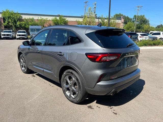 Certified 2024 Ford Escape ST-Line w/ Tech Pack #1 AWD/4WD image 7