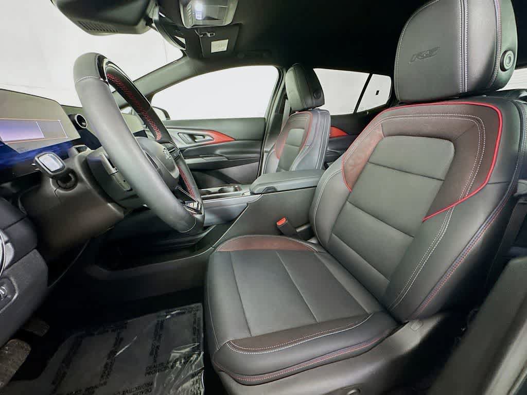 Used 2024 Chevrolet Equinox EV RS FWD image 12