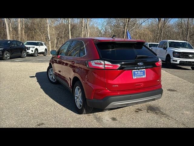 Certified 2023 Ford Edge SEL w/ Convenience Package AWD/4WD image 5
