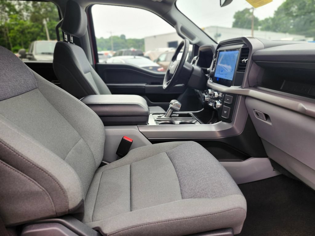 Certified 2025 Ford F150 Lightning XLT AWD/4WD image 11