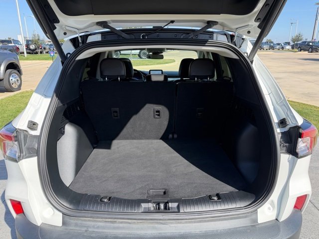 Certified 2022 Ford Escape Titanium w/ Class II Trailer Tow Package image 7