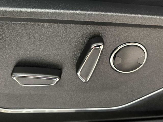 Certified 2023 Ford F150 Platinum w/ Equipment Group 701A High image 34