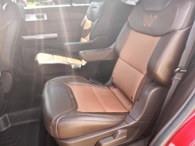 Certified 2023 Ford Explorer King Ranch w/ Technology Package AWD/4WD image 7