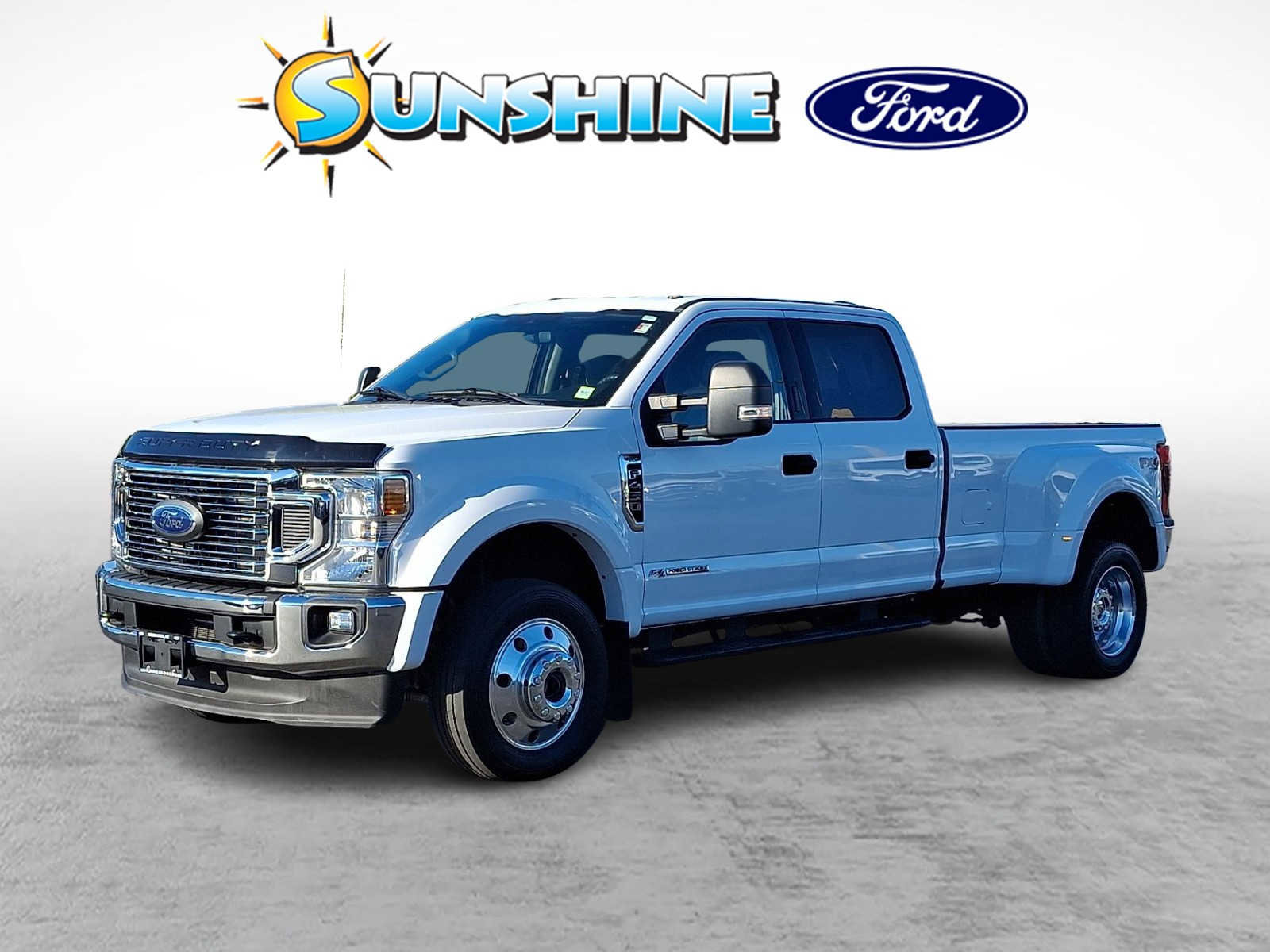 Certified 2022 Ford F450 XLT w/ XLT Value Package image 3