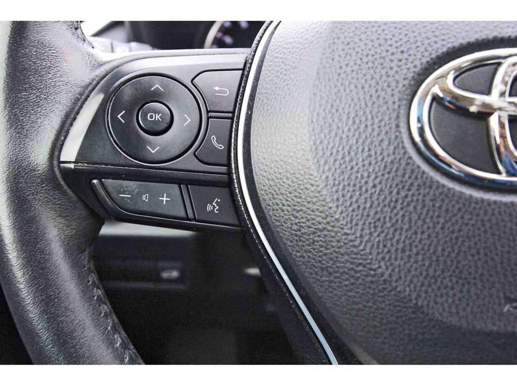 Used 2021 Toyota RAV4 XLE Premium FWD image 18