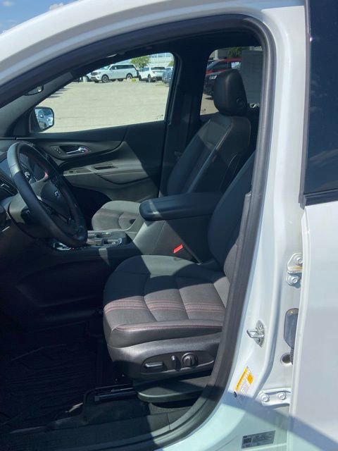 Used 2024 Chevrolet Equinox RS w/ LPO, Floor Liner Package FWD image 5