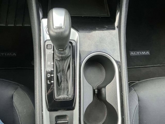 Used 2022 Nissan Altima 2.5 SV w/ SV Premium Package image 16