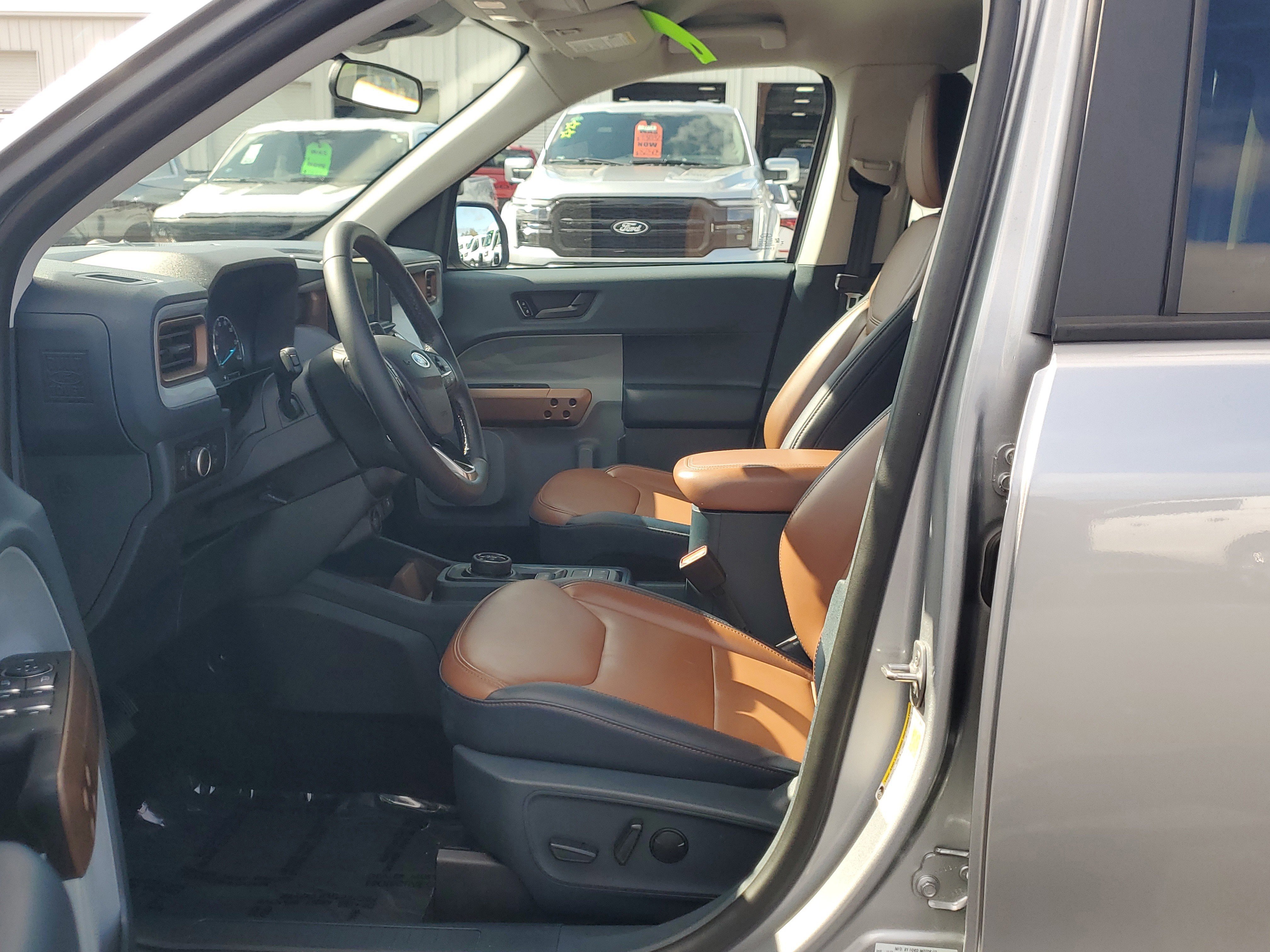 Certified 2024 Ford Maverick Lariat image 19