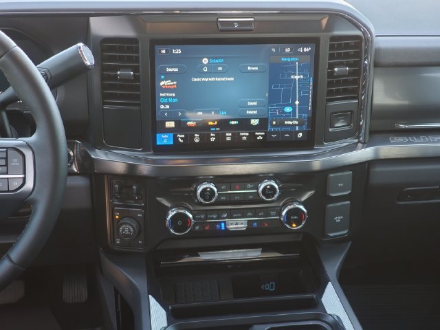 Certified 2025 Ford F250 Lariat w/ Tremor Off-Road Package AWD/4WD image 29