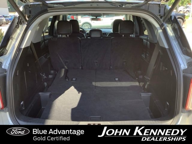 Certified 2023 Ford Explorer XLT w/ Equipment Group 202A AWD/4WD image 34