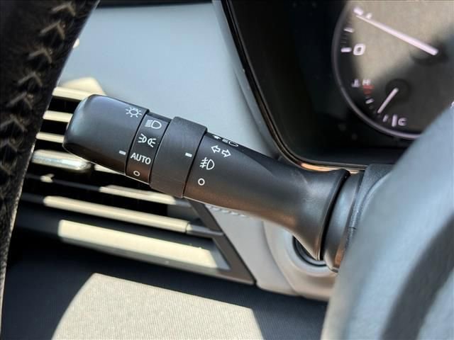 Used 2023 Subaru Outback Premium AWD/4WD image 20