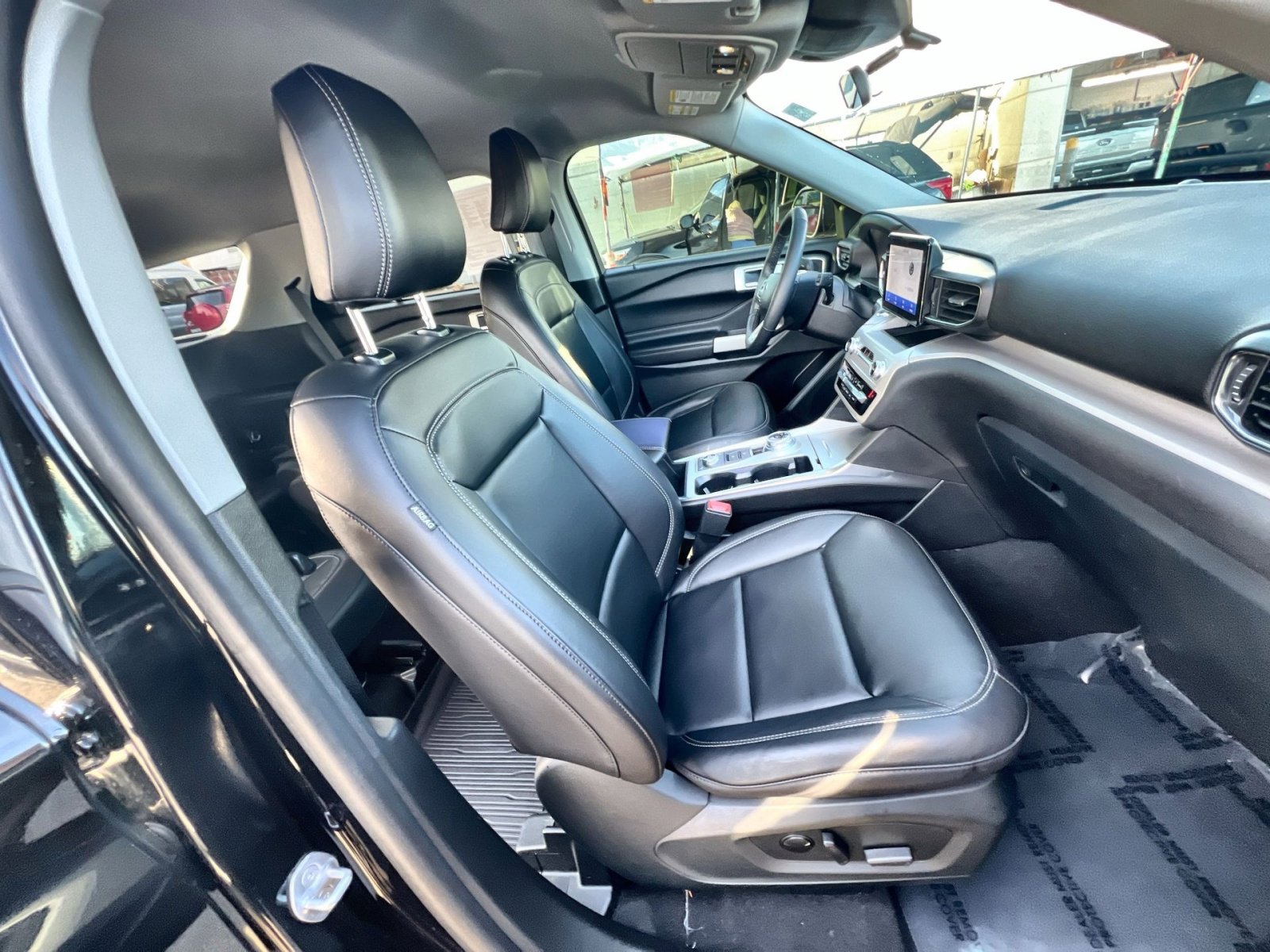 Certified 2023 Ford Explorer XLT w/ Equipment Group 202A image 26