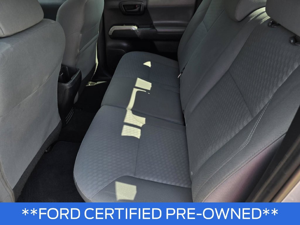 Used 2020 Toyota Tacoma SR5 RWD image 27