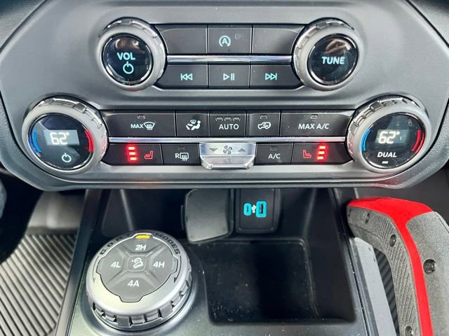 Certified 2025 Ford Bronco Heritage Edition AWD/4WD image 37