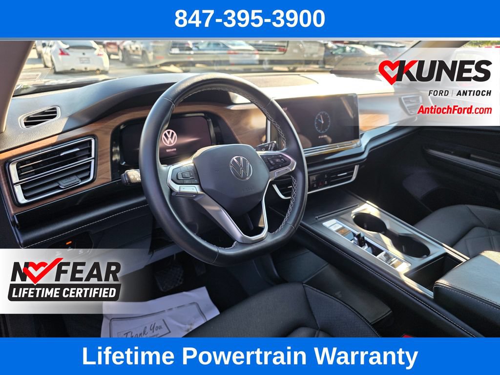 Used 2024 Volkswagen Atlas SE AWD/4WD image 15