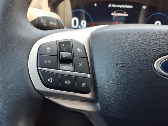 Certified 2025 Ford Explorer Active AWD/4WD image 22
