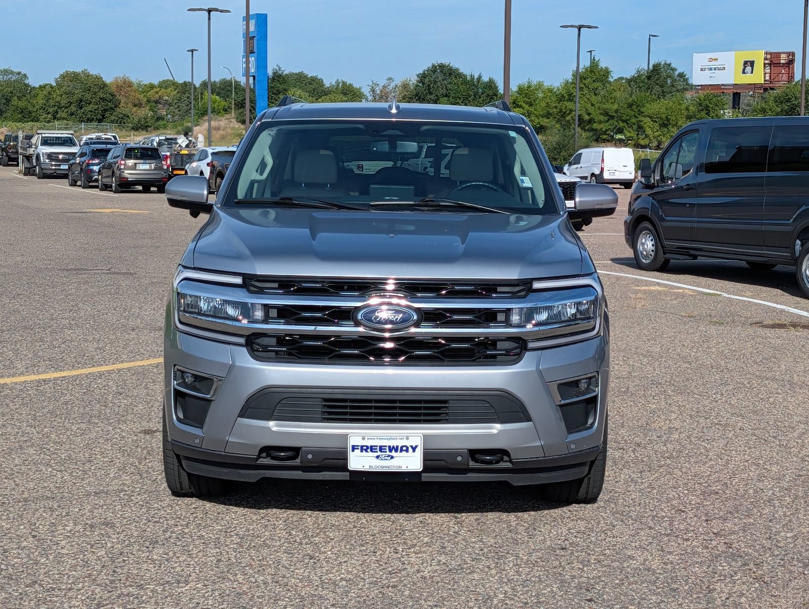 Certified 2024 Ford Expedition Max Limited AWD/4WD image 11