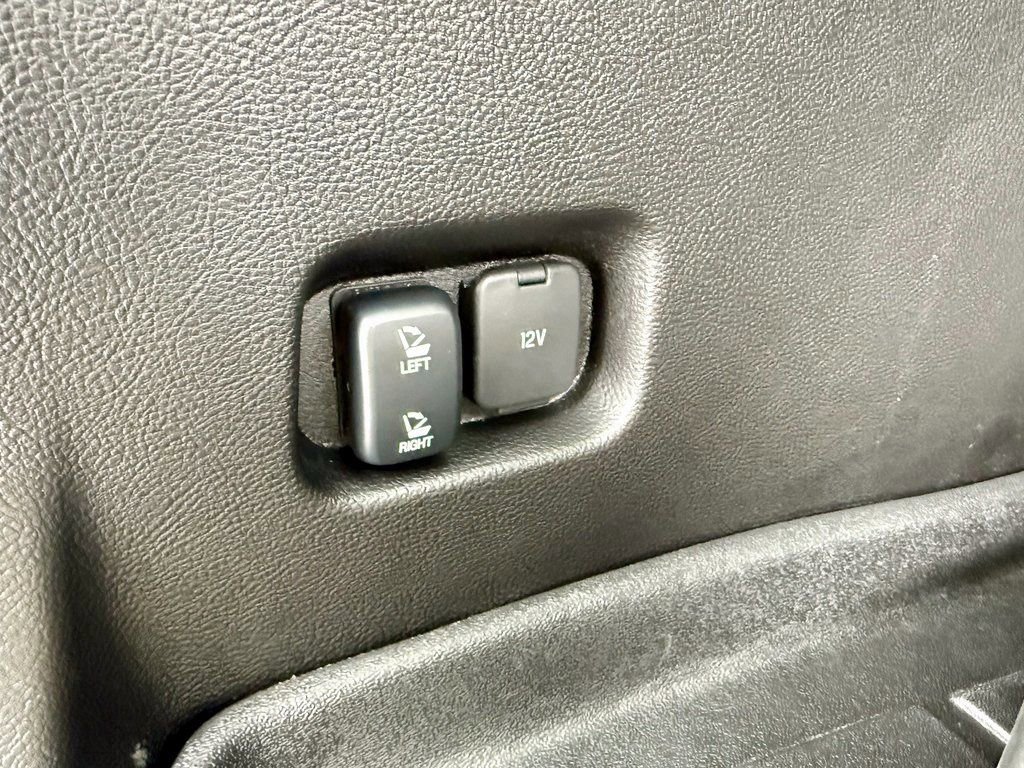 Certified 2024 Ford Edge ST w/ Cargo Accessory Package image 15