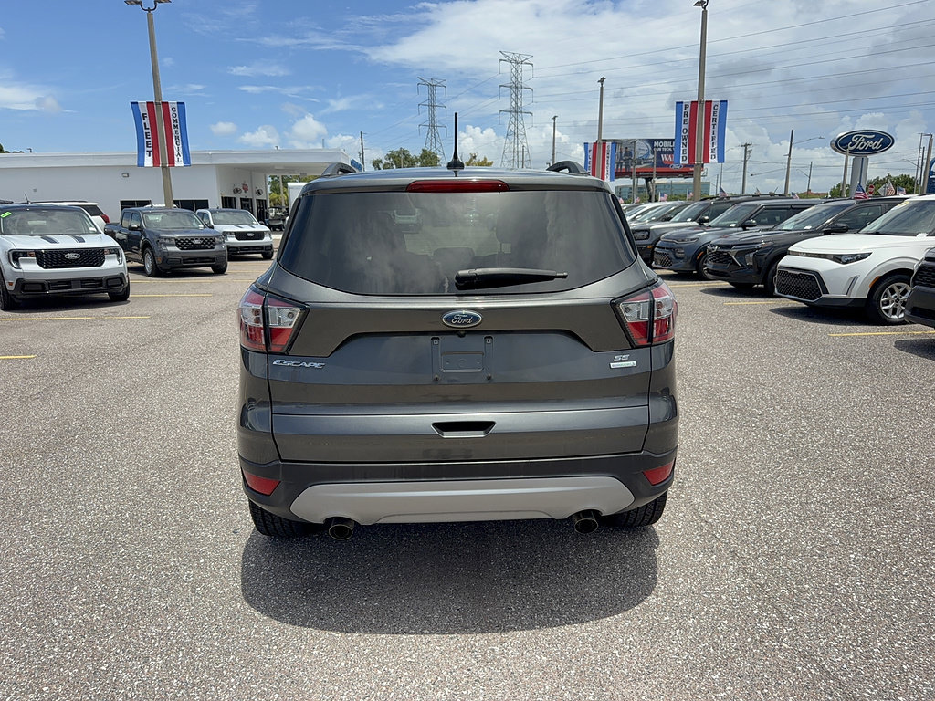 Certified 2018 Ford Escape SE w/ SE Sync 3 Package FWD image 6