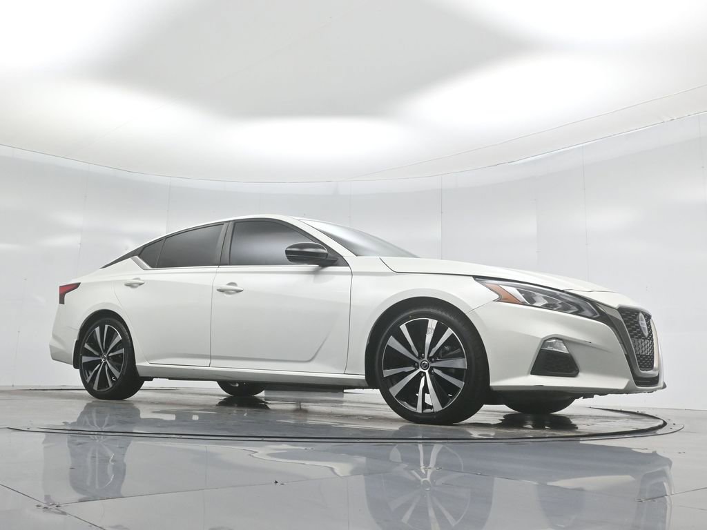 Used 2022 Nissan Altima 2.0 SR image 4