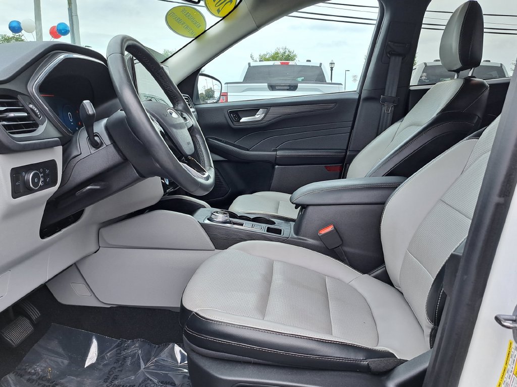 Certified 2023 Ford Escape Platinum AWD/4WD image 13