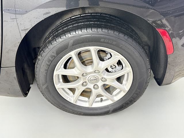 Used 2023 Chrysler Pacifica Touring-L image 31