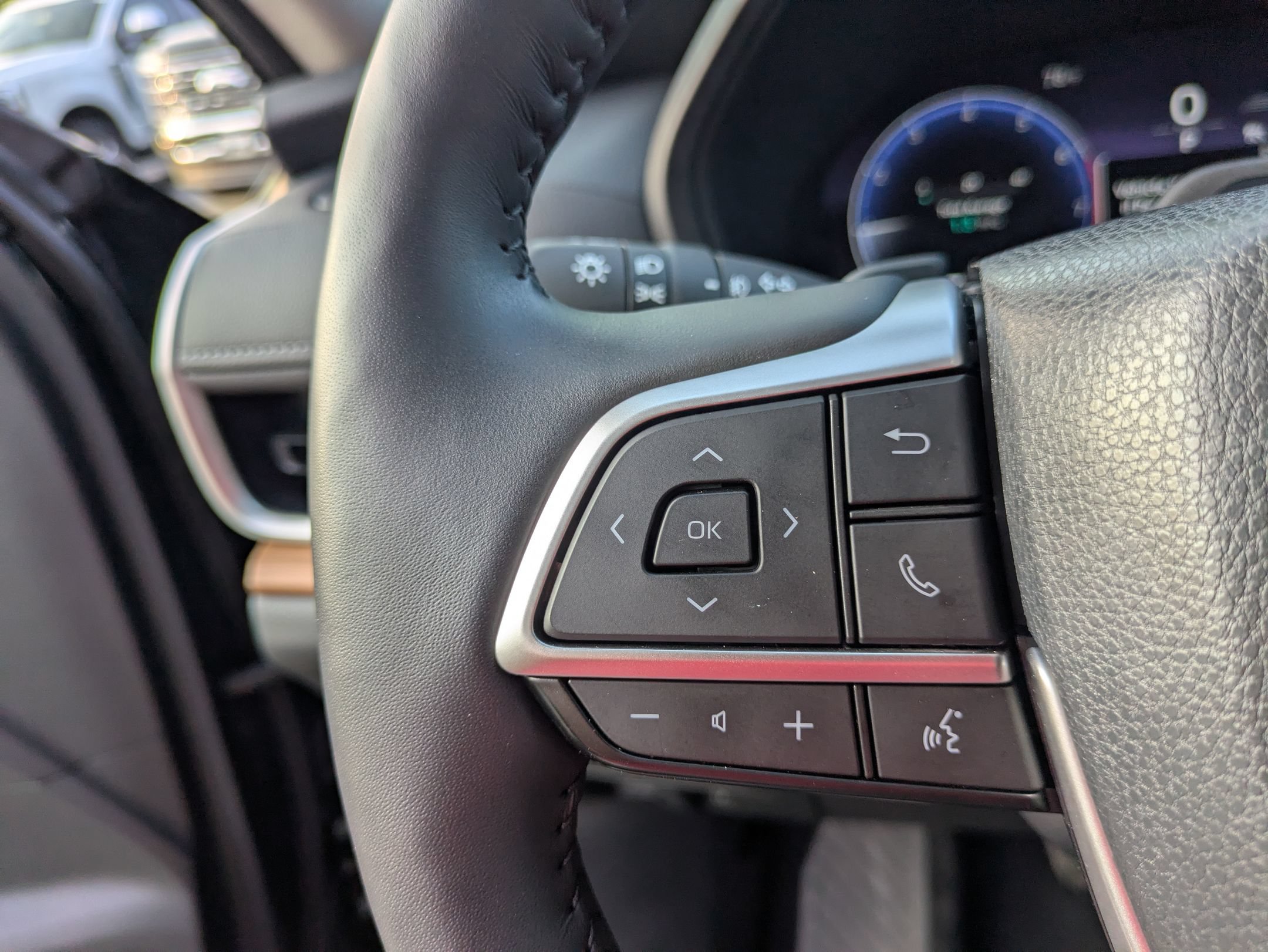 Used 2025 Toyota Grand Highlander AWD image 18
