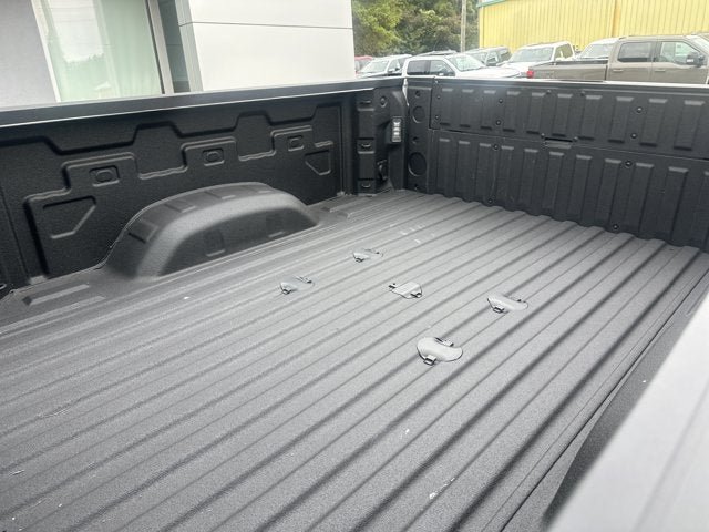 Used 2025 Chevrolet Silverado 2500 High Country w/ High Country Premium Package AWD/4WD image 13