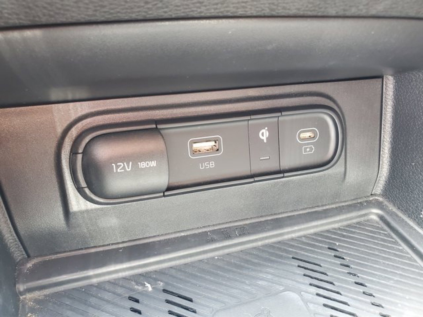 Used 2024 Kia Sportage EX image 24