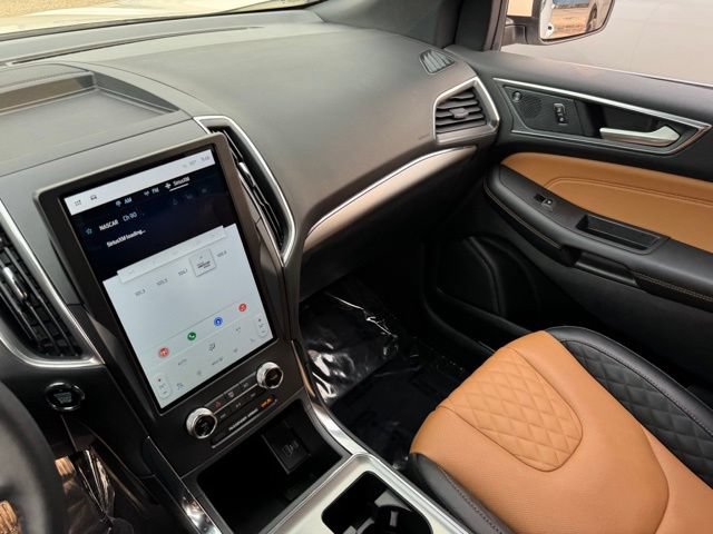 Certified 2024 Ford Edge Titanium w/ Titanium Elite Package AWD/4WD image 29